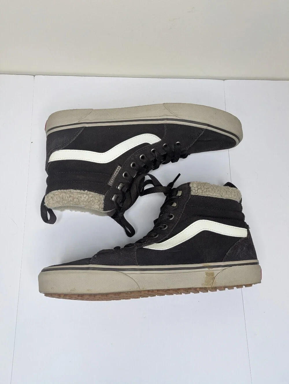 Vans Filmore High Top Sherpa Sneaker 9 Women